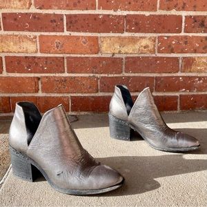 Vince Camuto Pewter Petran Silver Leather Slip On Booties Sz 7.5 Black Studded